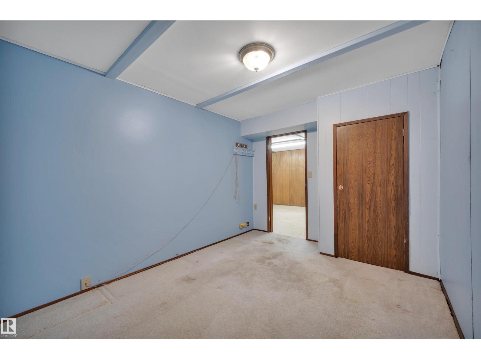 66 MEADOWBROOK RD - 37
