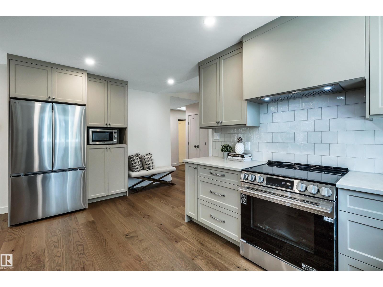 12 A INVERMERE PL - Image 15