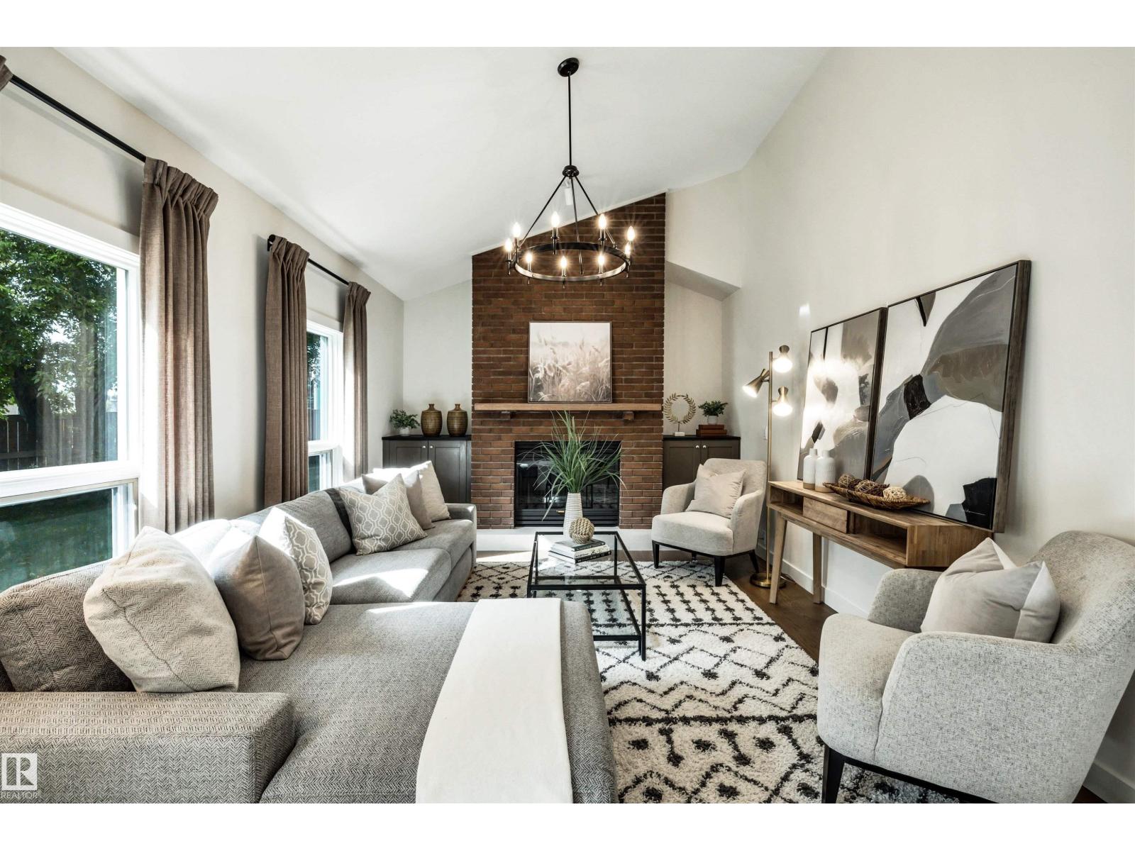 12 A INVERMERE PL - 18
