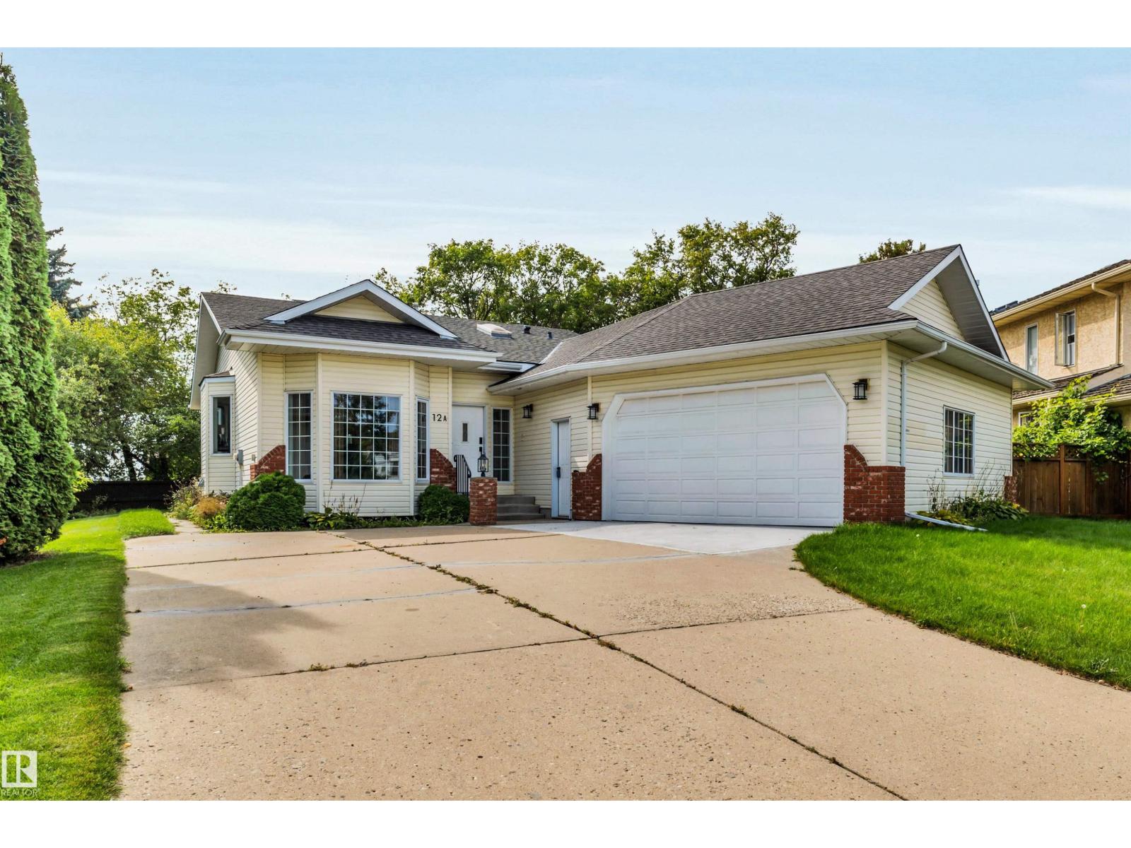 12 A INVERMERE PL - 2
