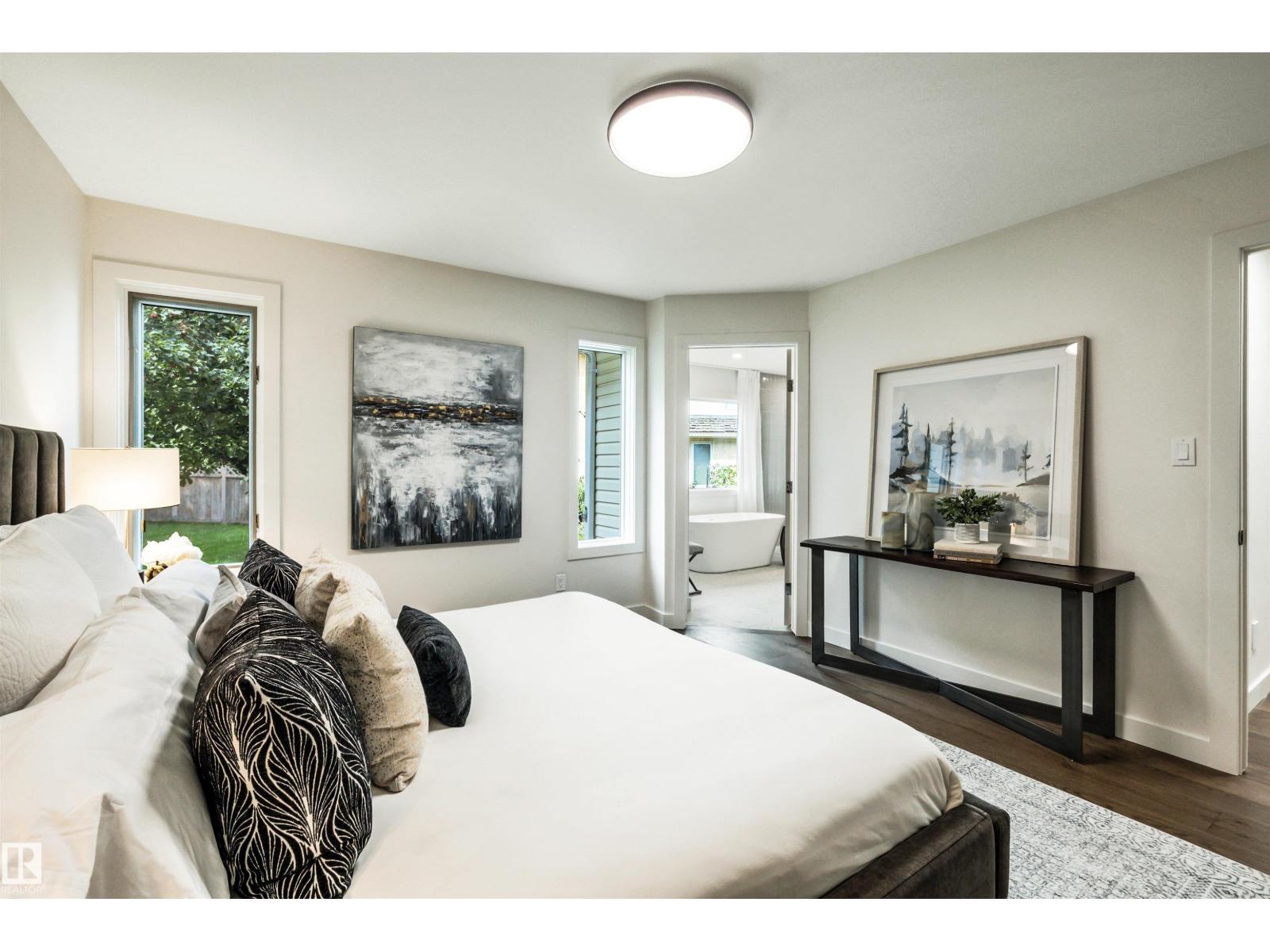 12 A INVERMERE PL - 24