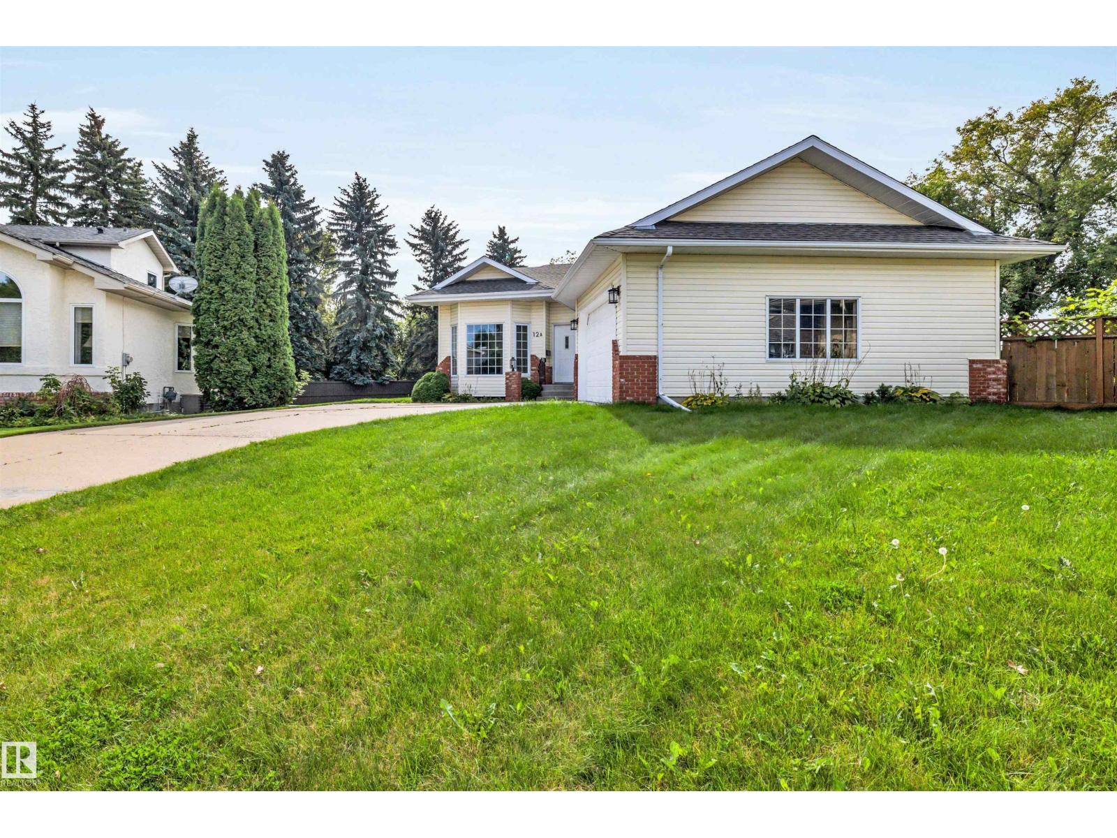 12 A INVERMERE PL - 39