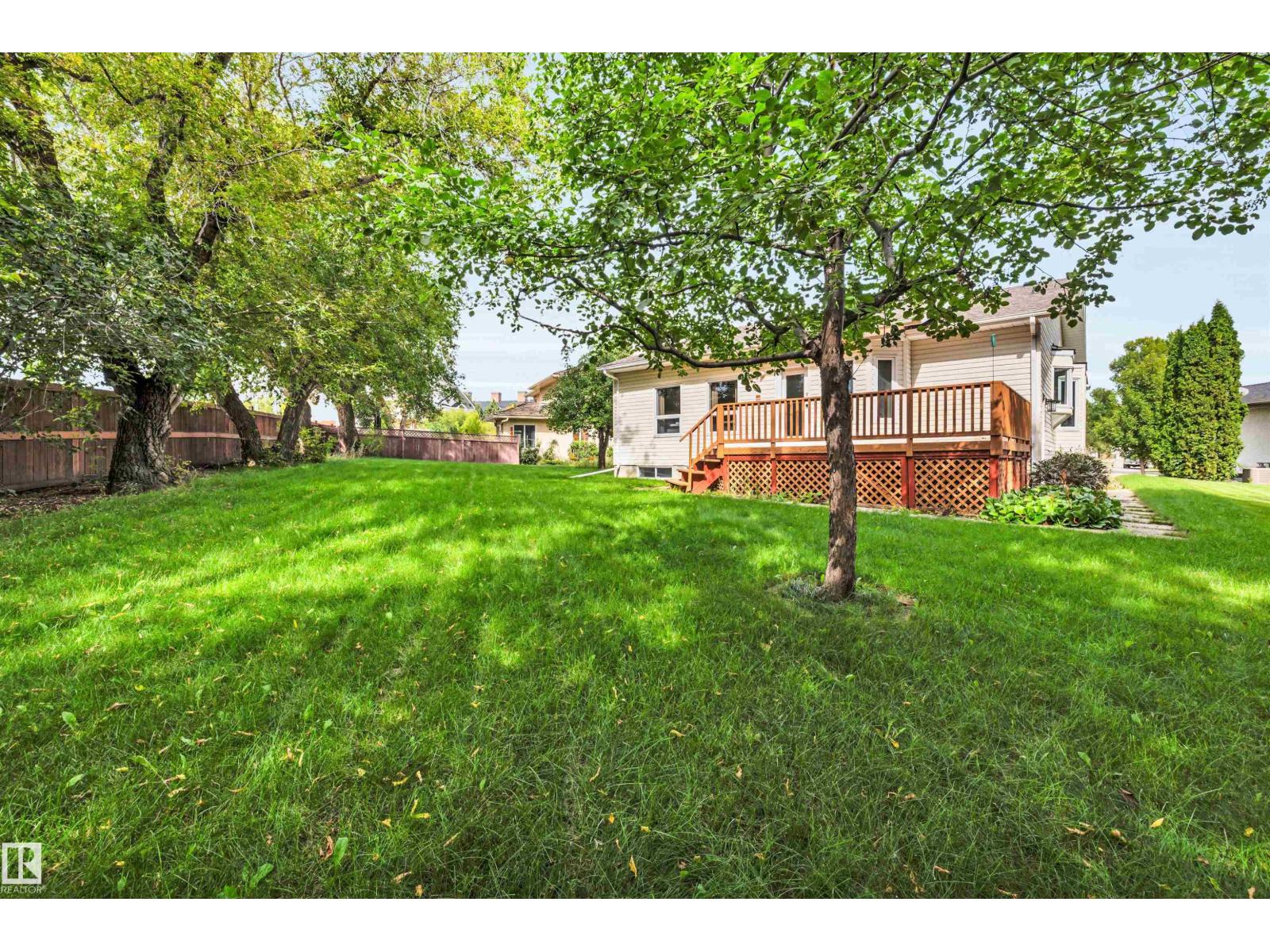12 A INVERMERE PL - 42