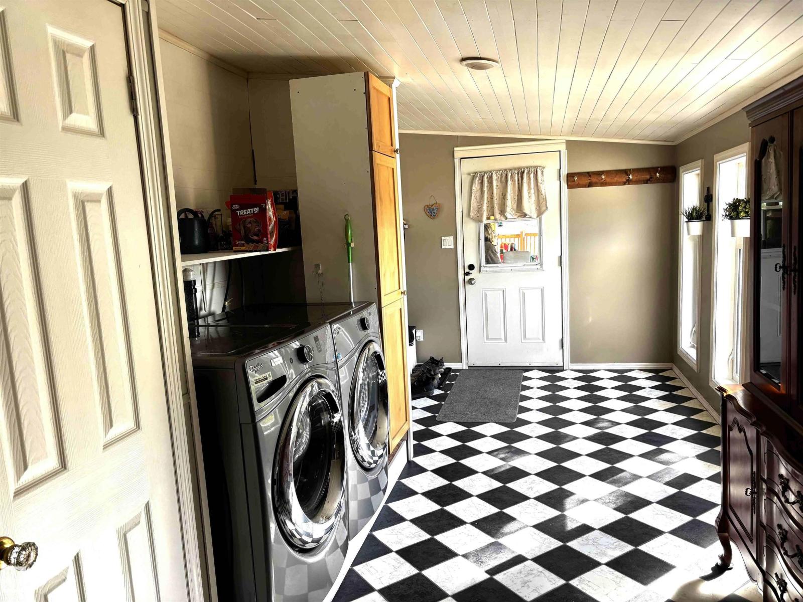 51115 RGE ROAD 60 - 15