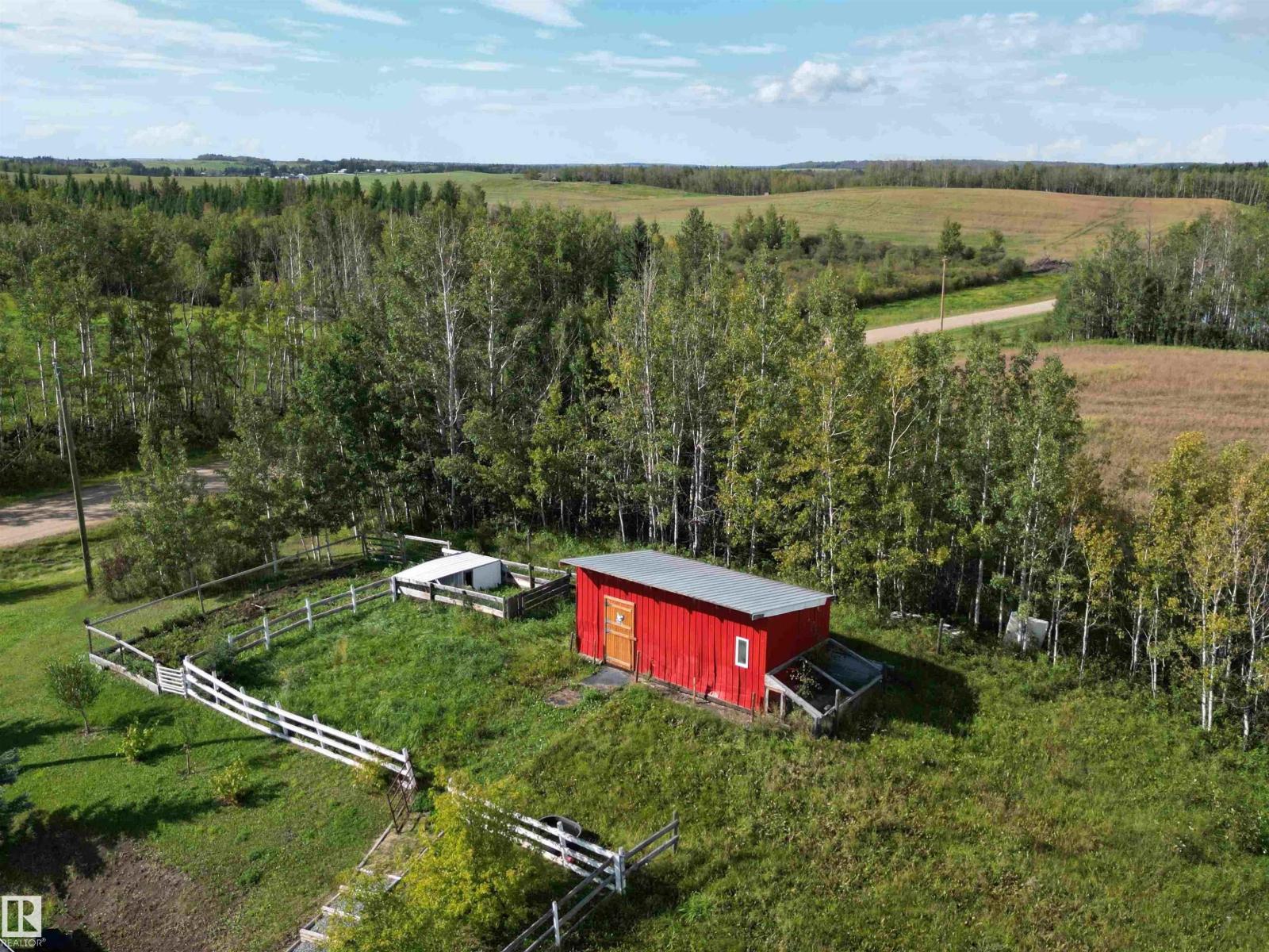 51115 RGE ROAD 60 - 24