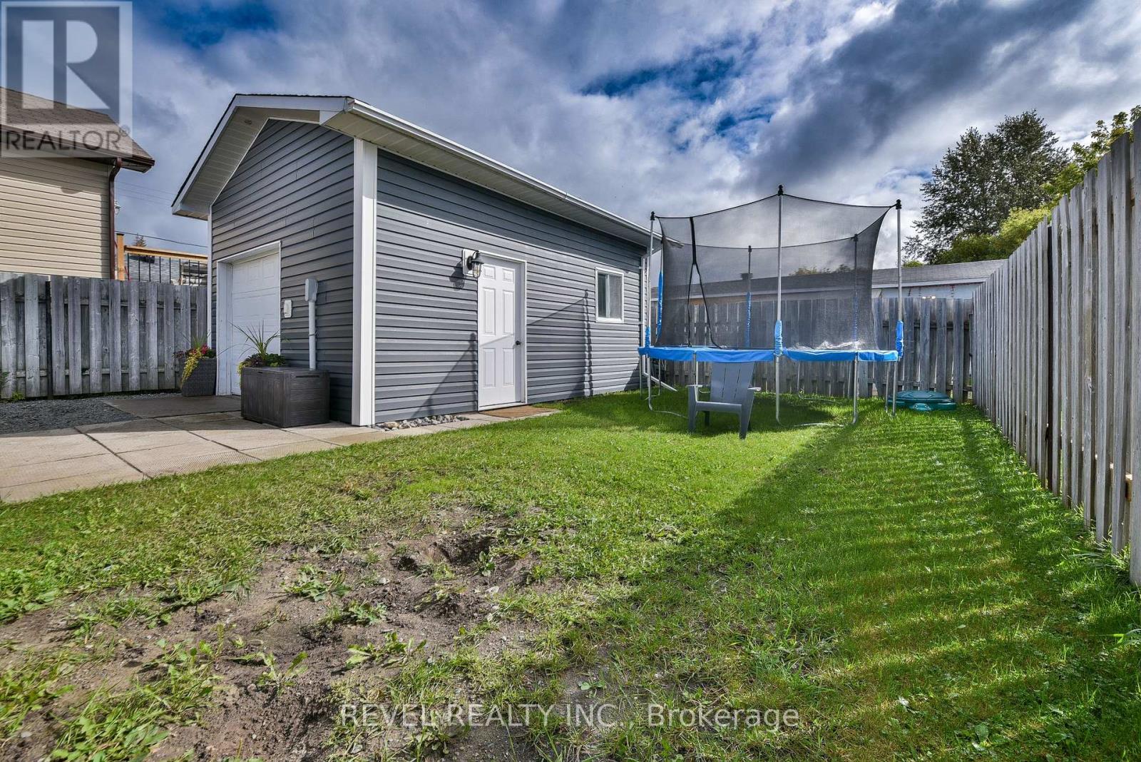 338 CRAIG STREET - 5