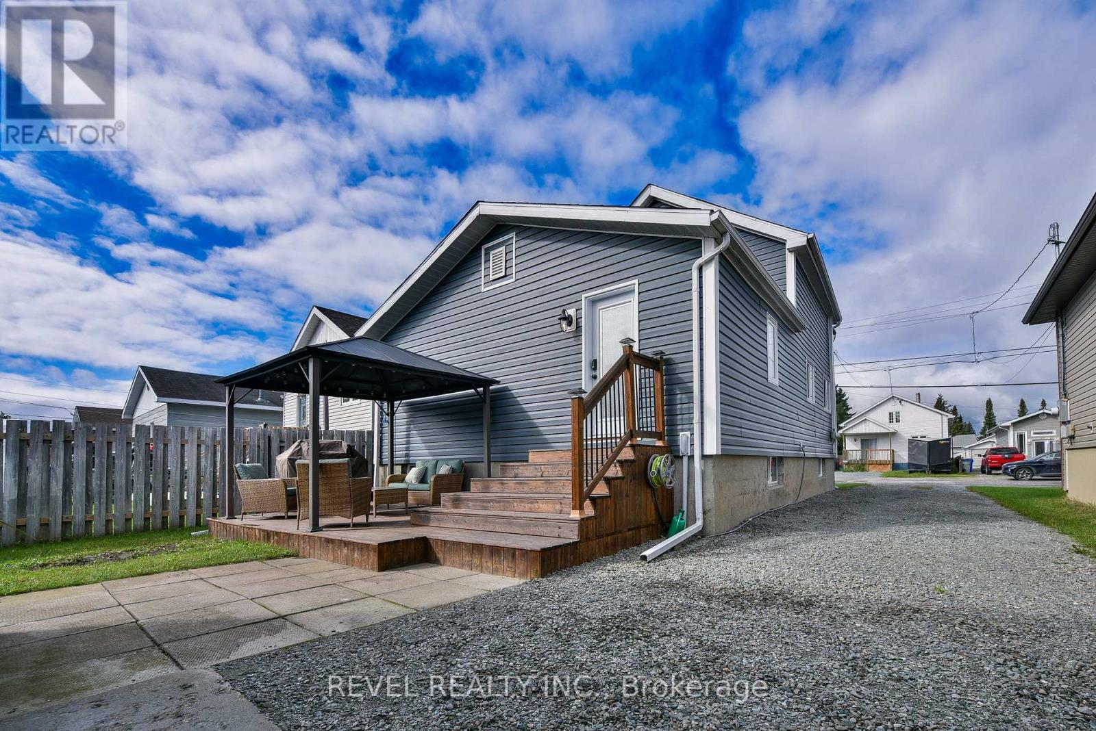338 CRAIG STREET - Image 6