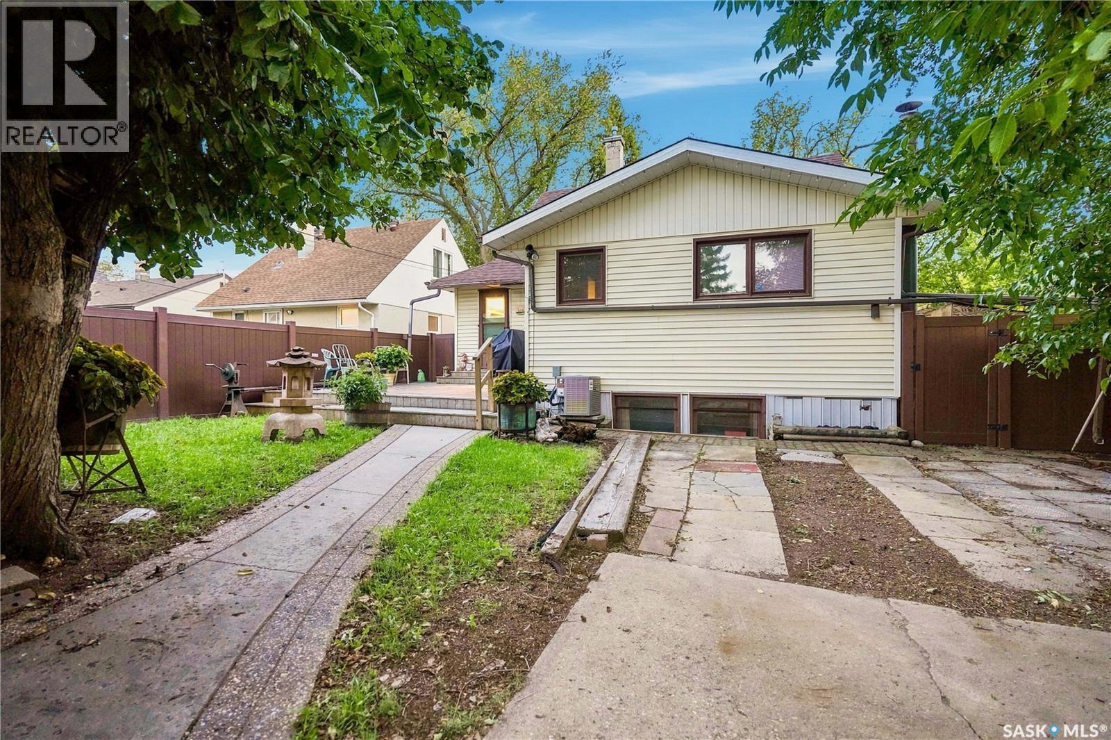 4230 6th AVENUE - Image 33