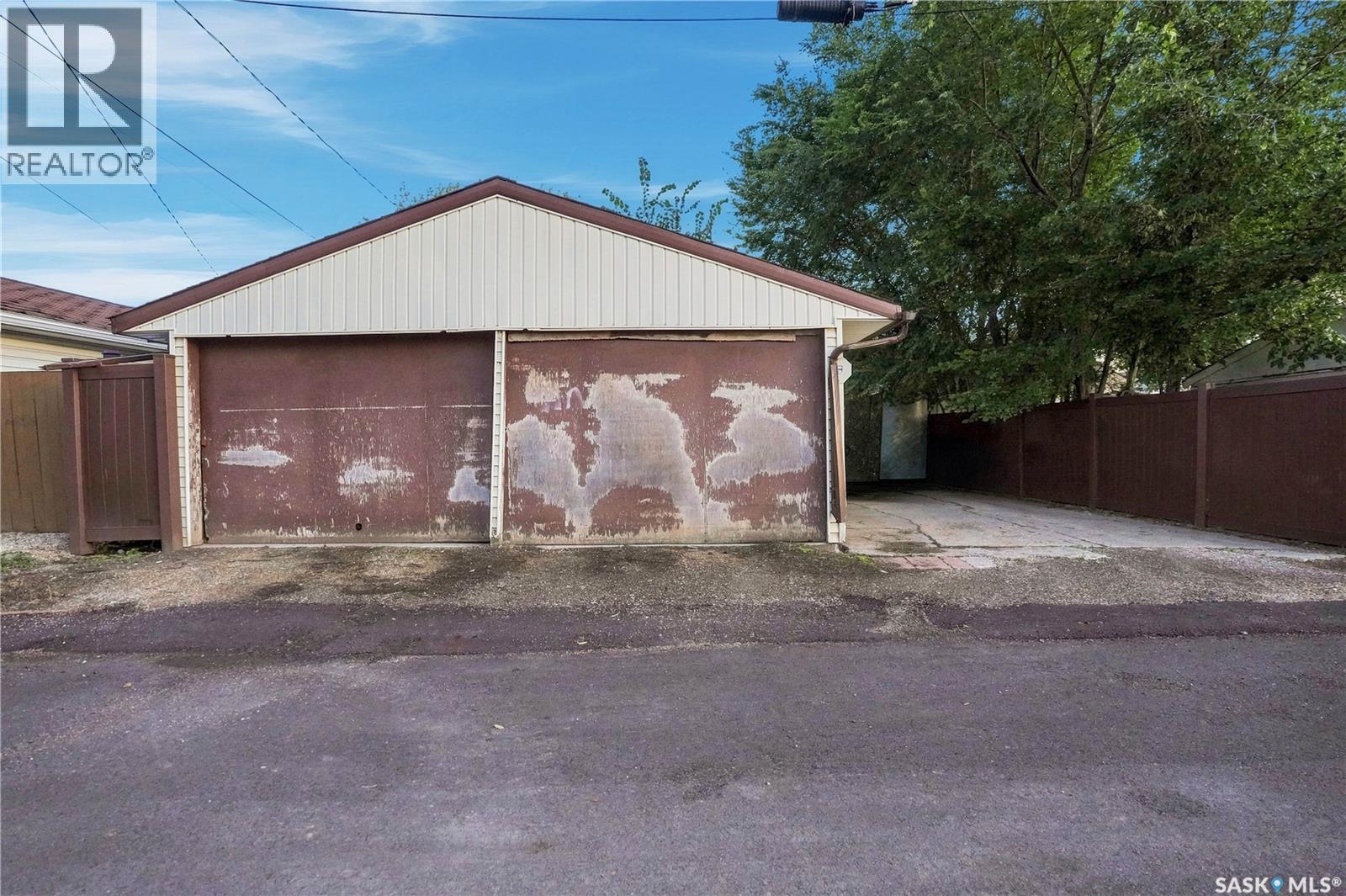 4230 6th AVENUE - 35