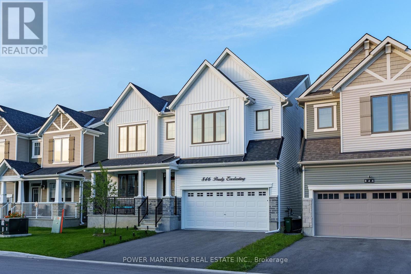 846 PEARLY EVERLASTING CRESCENT - 2