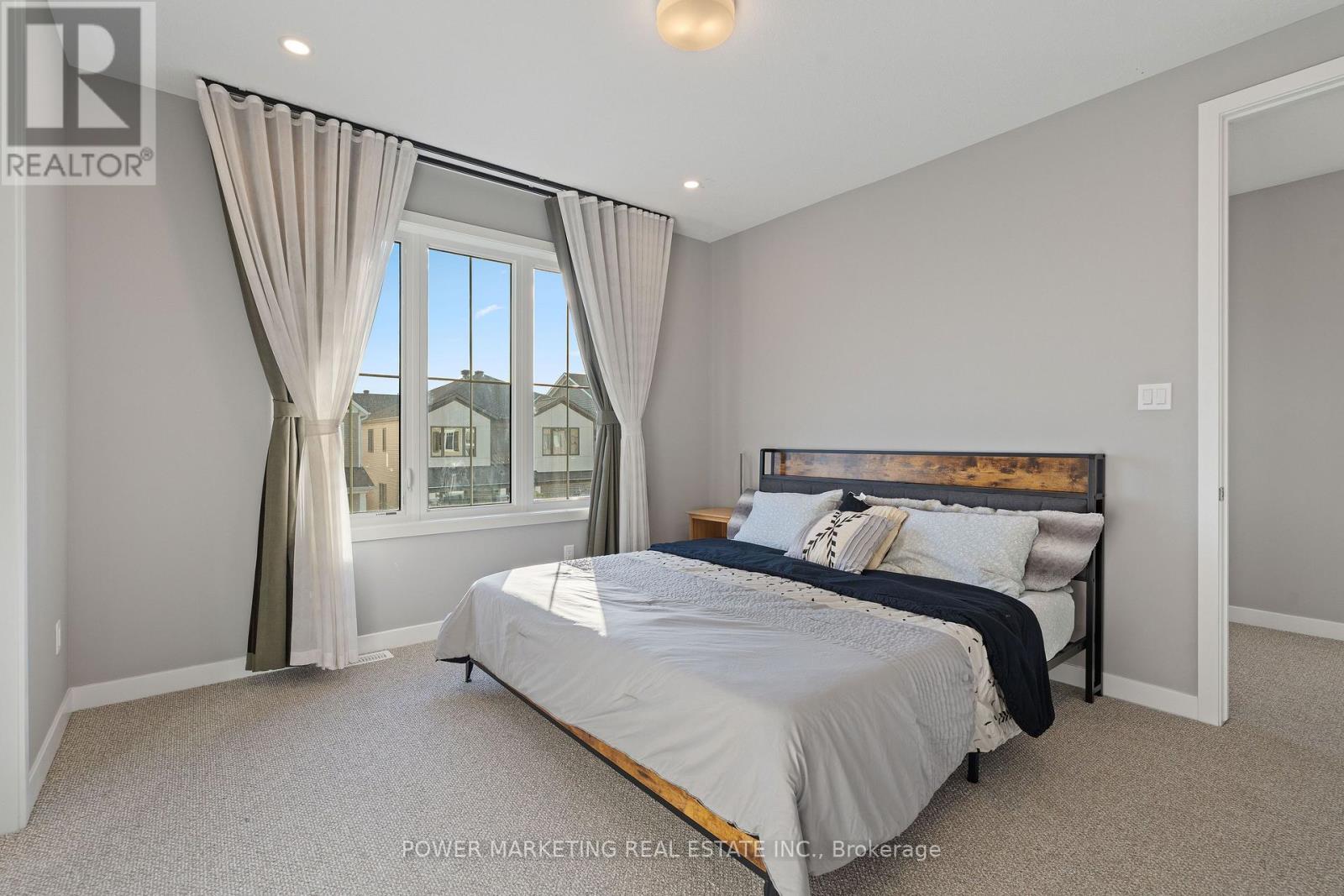 5 Bed, 5 Bath House for Sale in Ottawa – 846 PEARLY EVERLASTING CRESCENT, Ottawa – MLS# X13771636 - Image 34