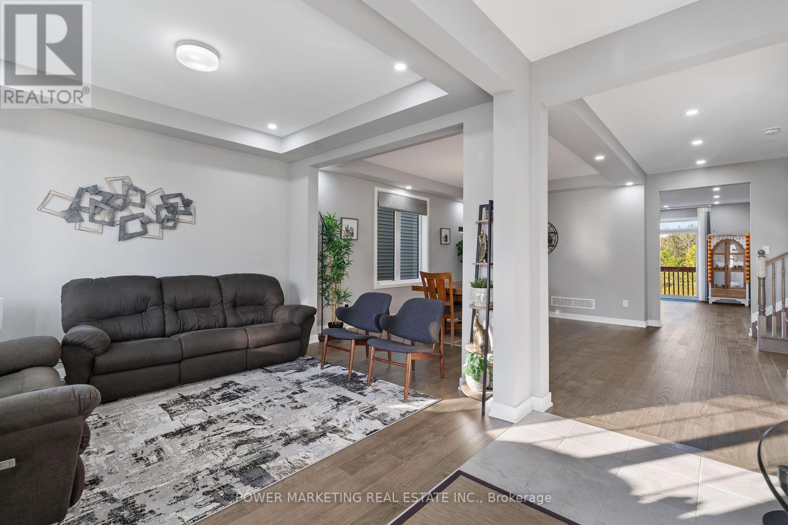 846 PEARLY EVERLASTING CRESCENT - 5