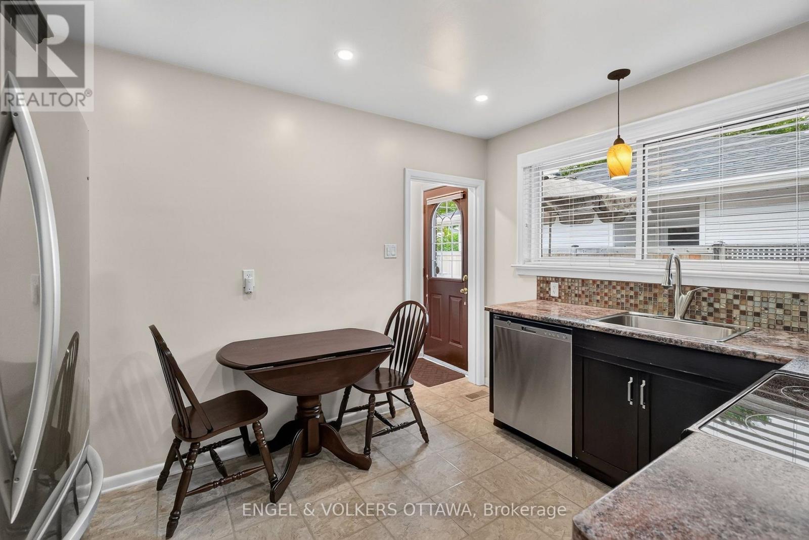 4 Bed, 2 Bath House for Sale in Ottawa – 783 WINGATE DRIVE, Ottawa – MLS# X13771688 - Image 9
