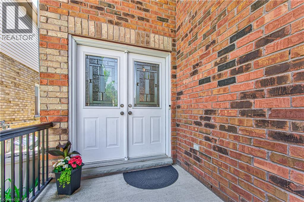 87 STEEPLERIDGE Street, Kitchener — photo 4