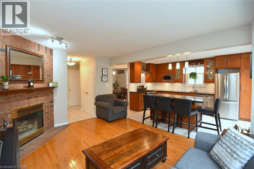 130 CHARING Drive - 10