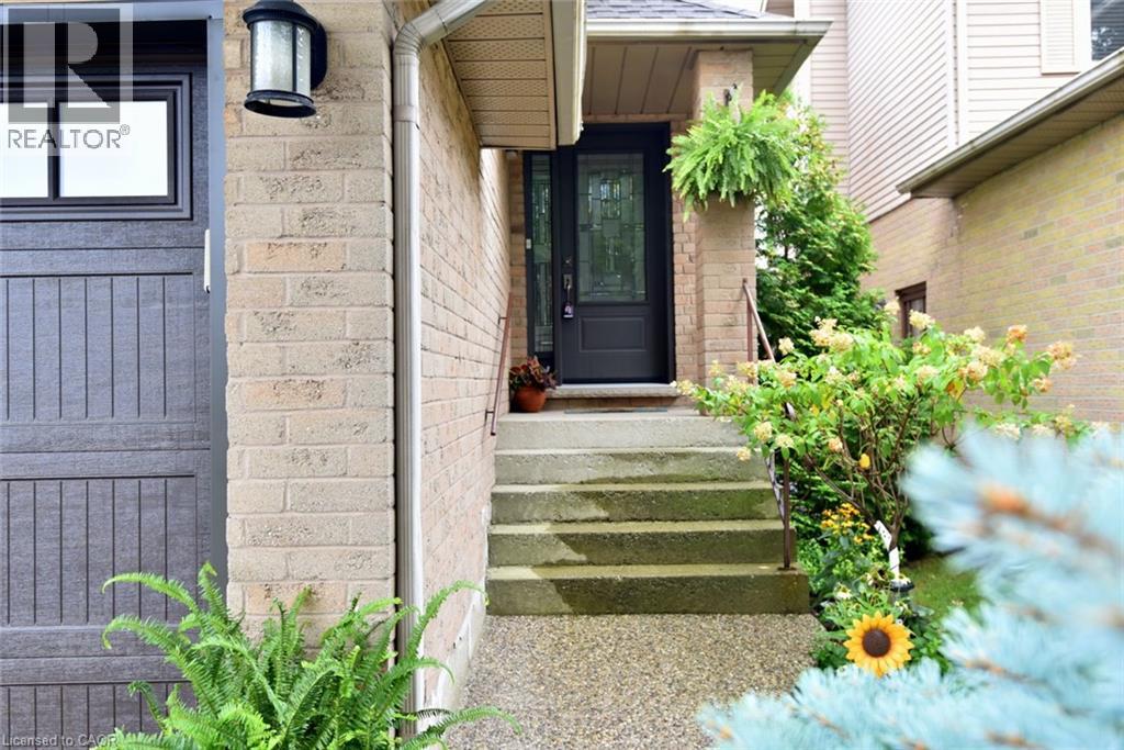 130 CHARING Drive - 3
