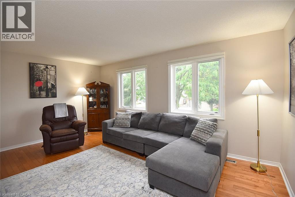 130 CHARING Drive - 24