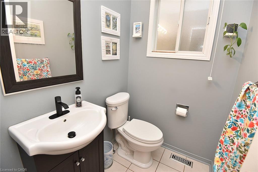 130 CHARING Drive - 25