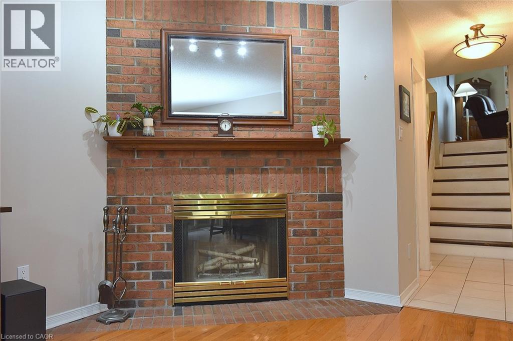 130 CHARING Drive - 8