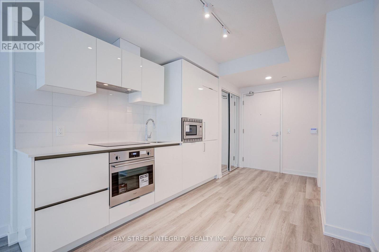 #2907 238 SIMCOE STREET - 10