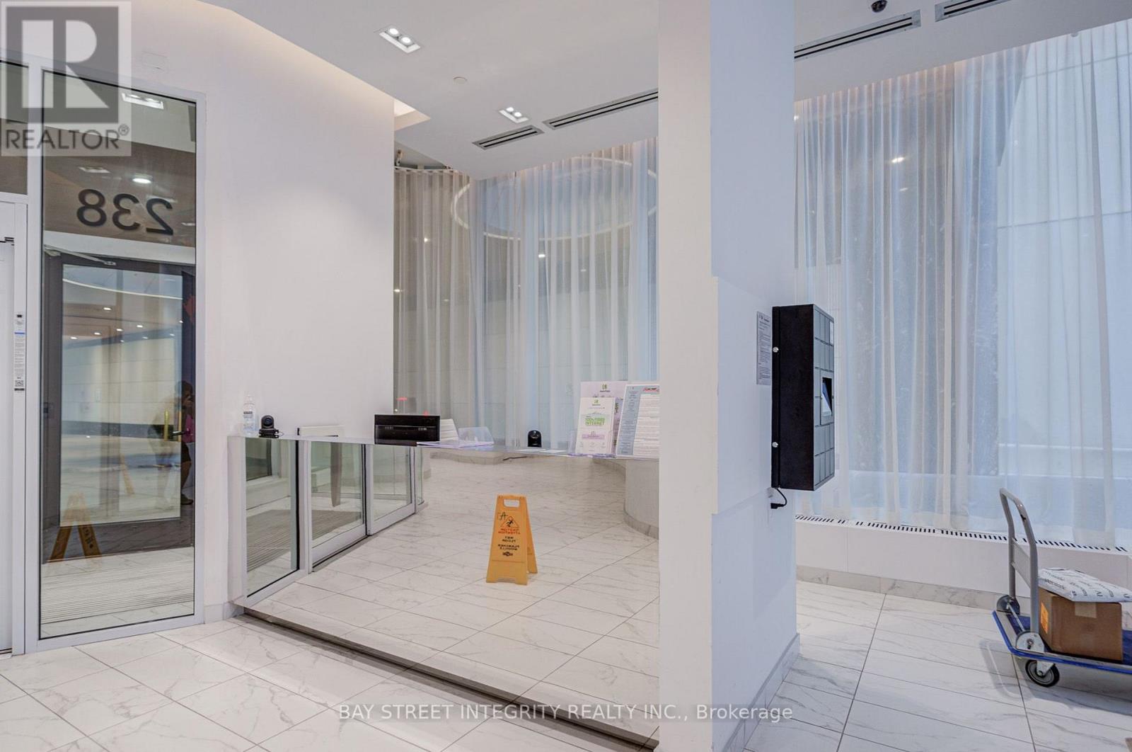 #2907 238 SIMCOE STREET - 38