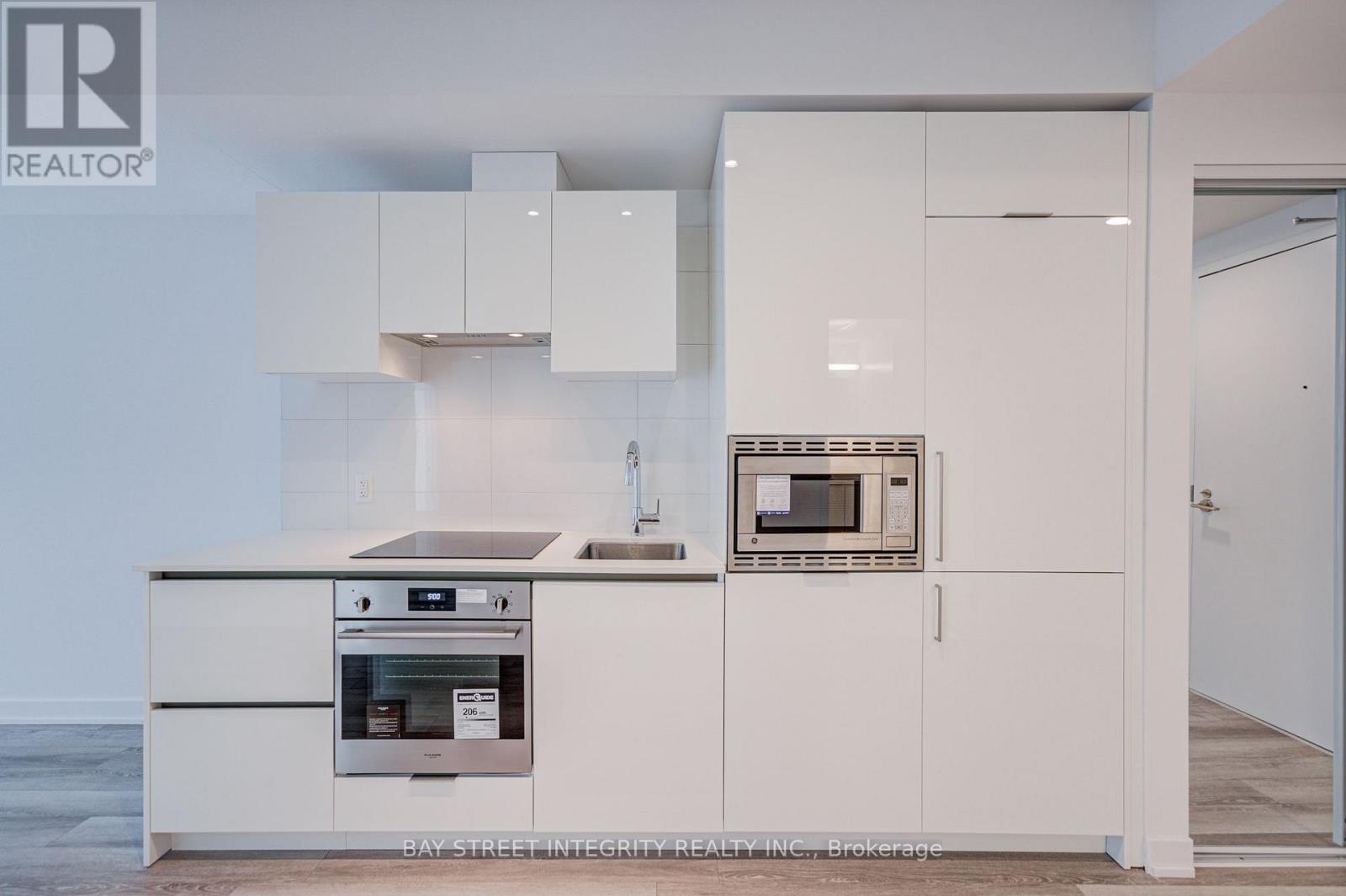 #2907 238 SIMCOE STREET - 7