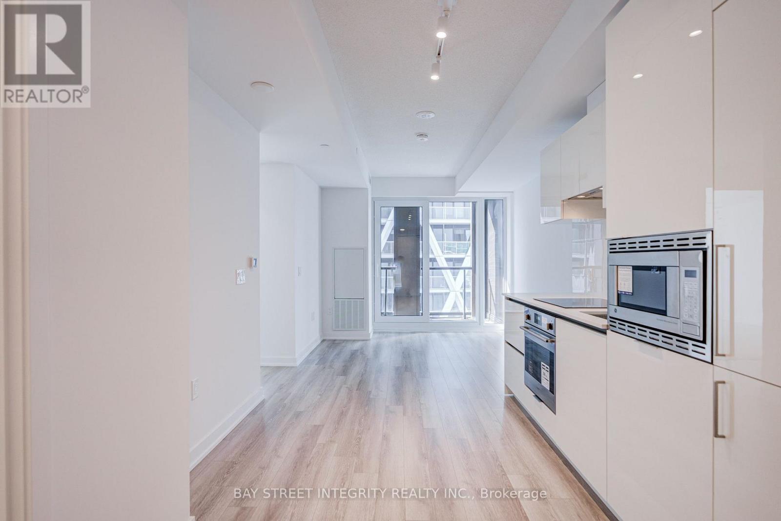 #2907 238 SIMCOE STREET - 8