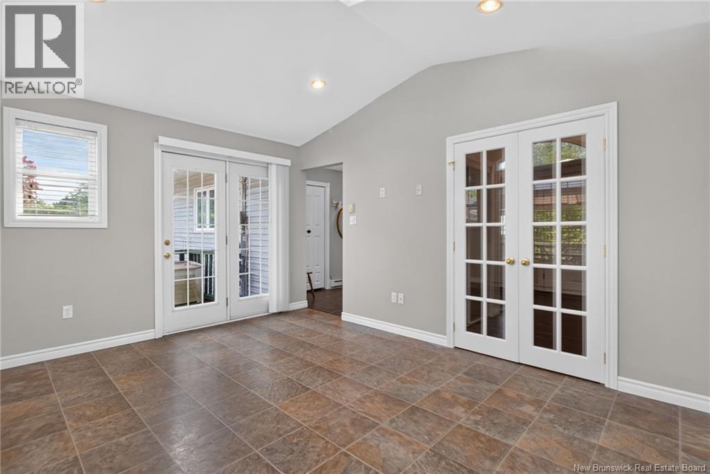 51 Weyburn - Image 21