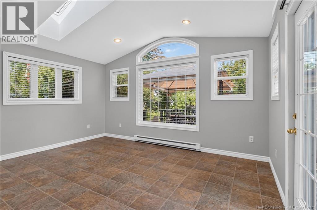 51 Weyburn - Image 22