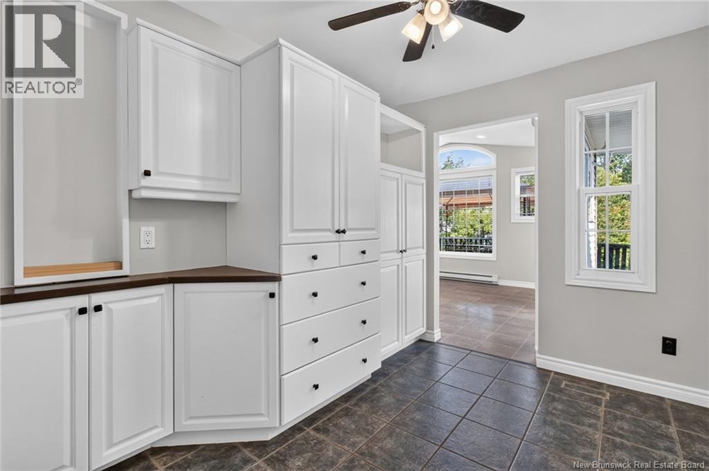 51 Weyburn - Image 23
