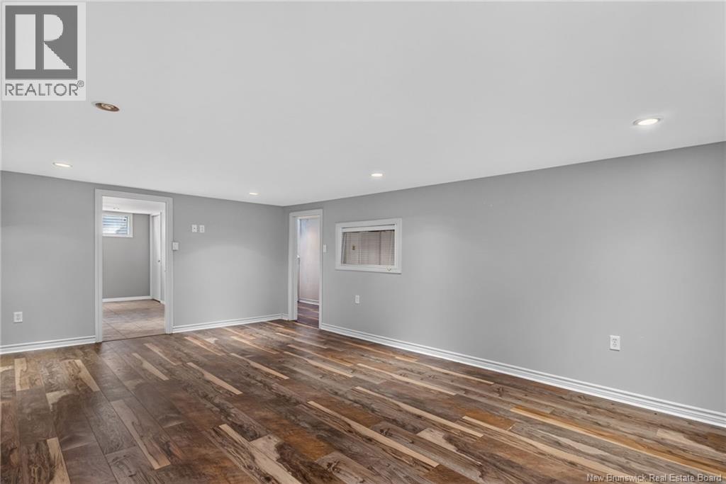 51 Weyburn - Image 27