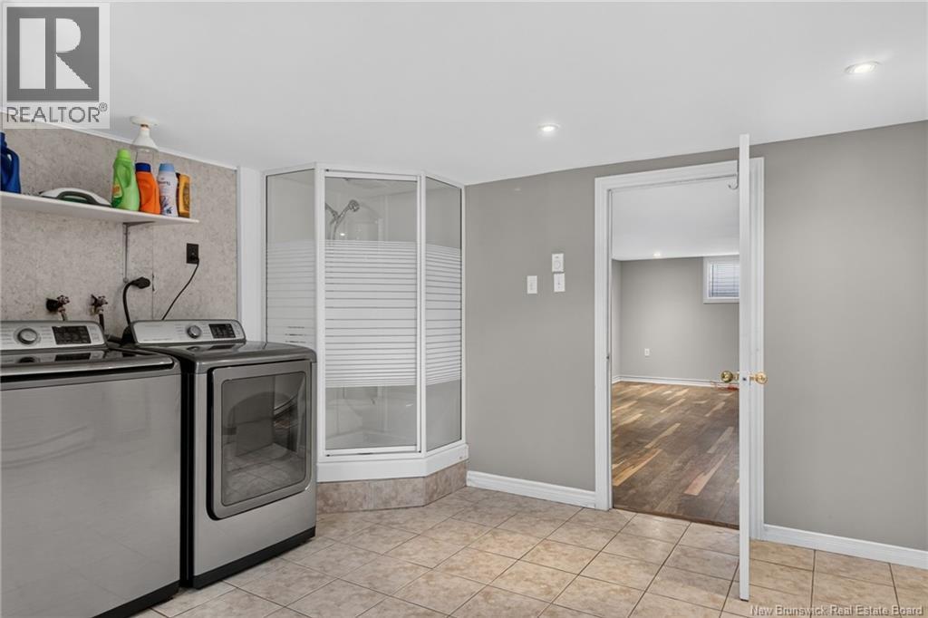 51 Weyburn - Image 29