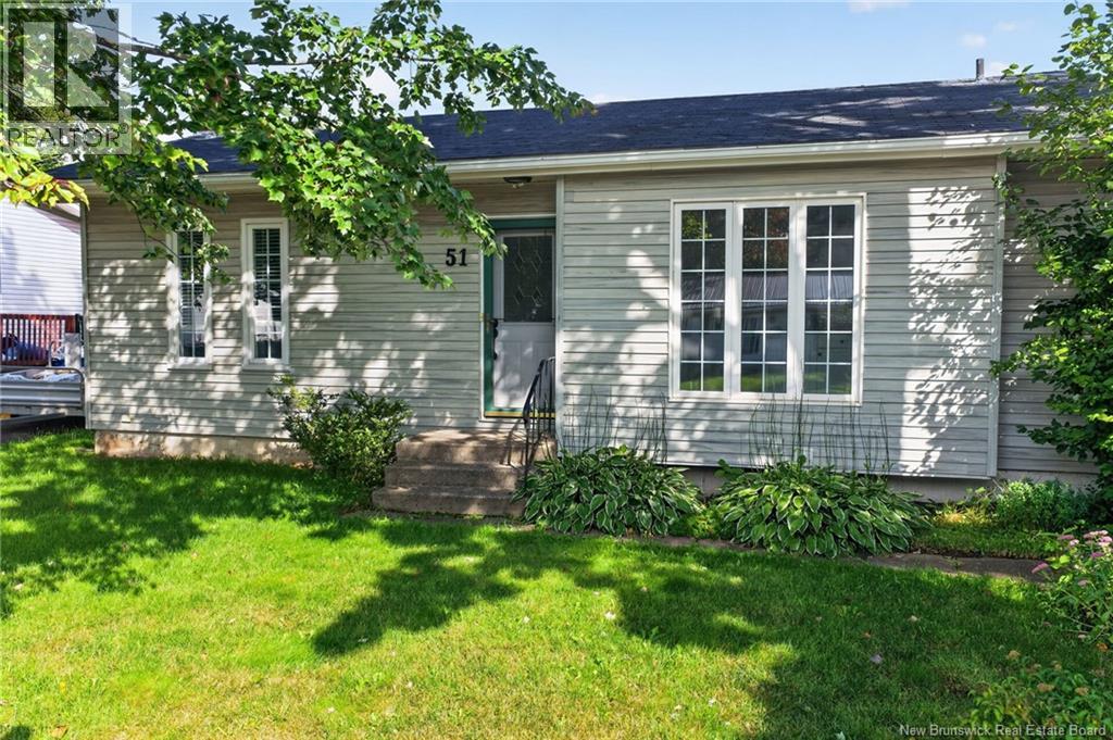 51 Weyburn, Moncton — photo 3