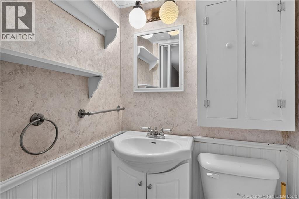 51 Weyburn - Image 31