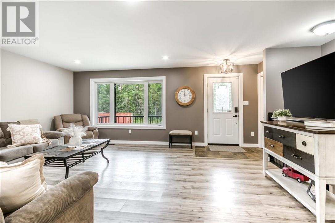 4059 Dupuis Drive, Hanmer — photo 5