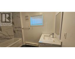 5895 Lakeshore Road, Whitchurch Stouffville, ON L4A2Y9 Photo 6