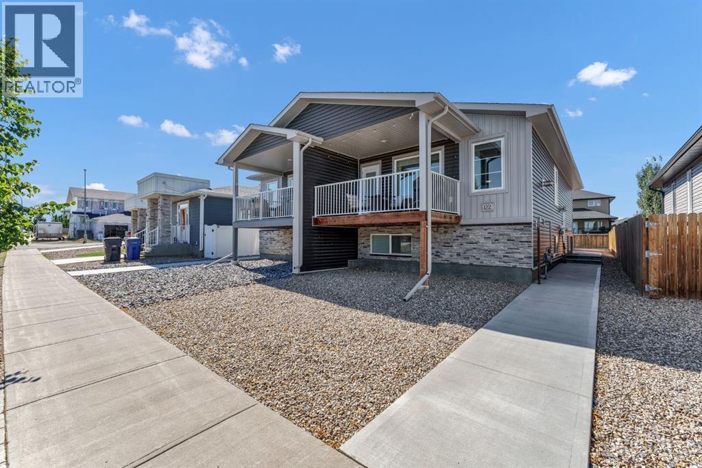 122 Somerside Road SE - 1