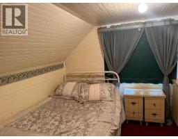 61 Mackenzie Avenue, Hughenden, AB T0B2E0 Photo 13