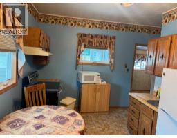 Laundry room - 61 Mackenzie Avenue, Hughenden, AB T0B2E0 Photo 7