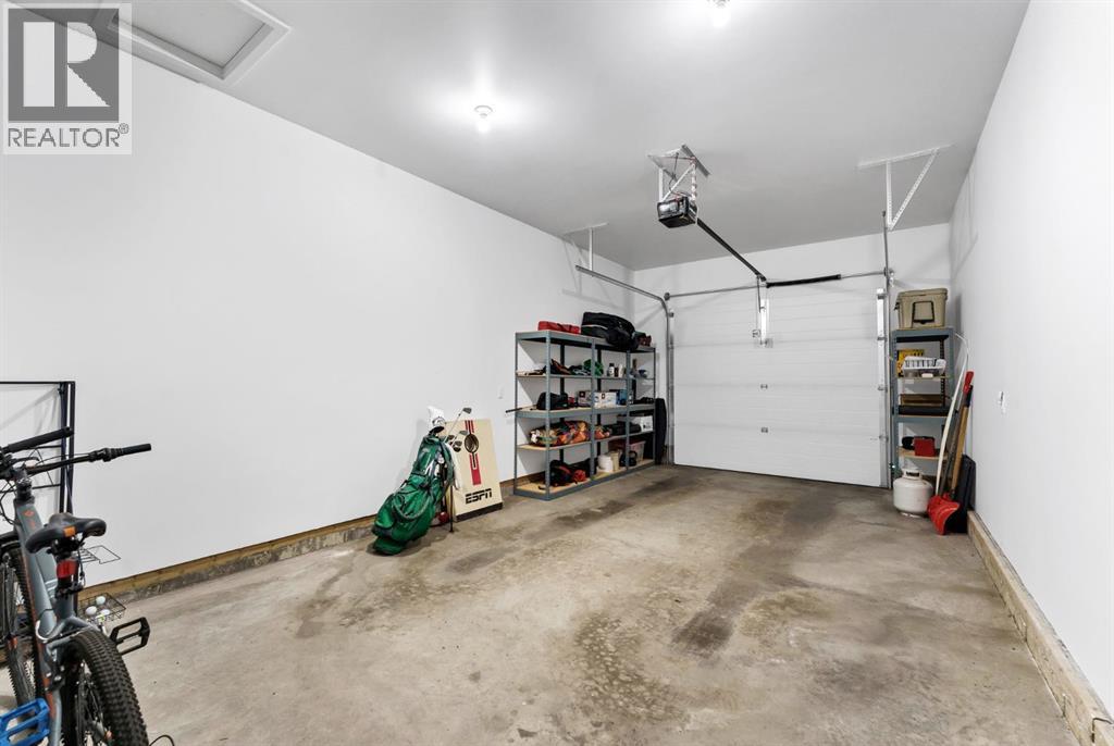 122 Somerside Road SE - 39