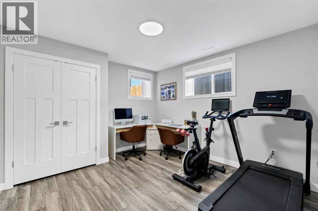122 Somerside Road SE - 31