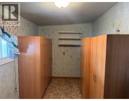 61 Mackenzie Avenue, Hughenden, AB T0B2E0 Photo 17