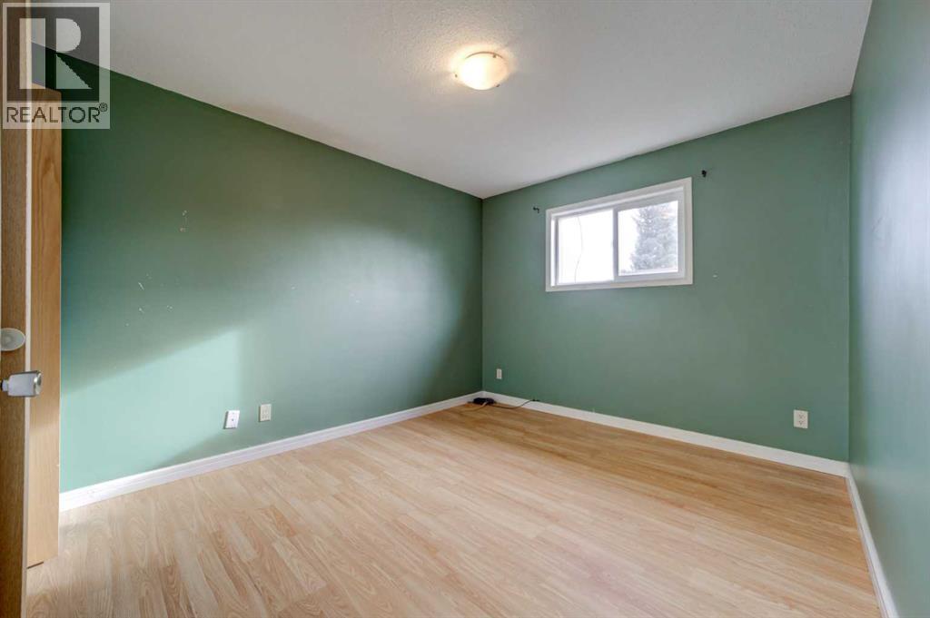 2003 14 Street - 15