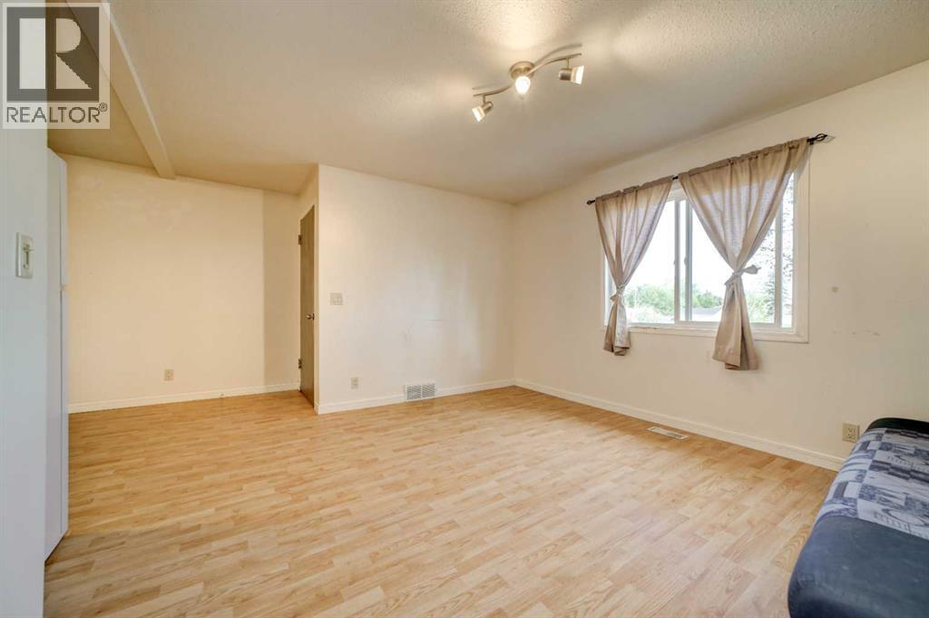 2003 14 Street - 8