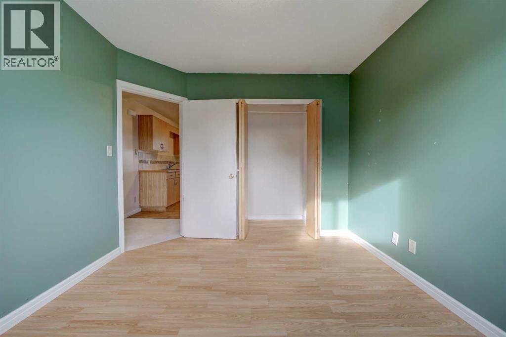 2003 14 Street - 16
