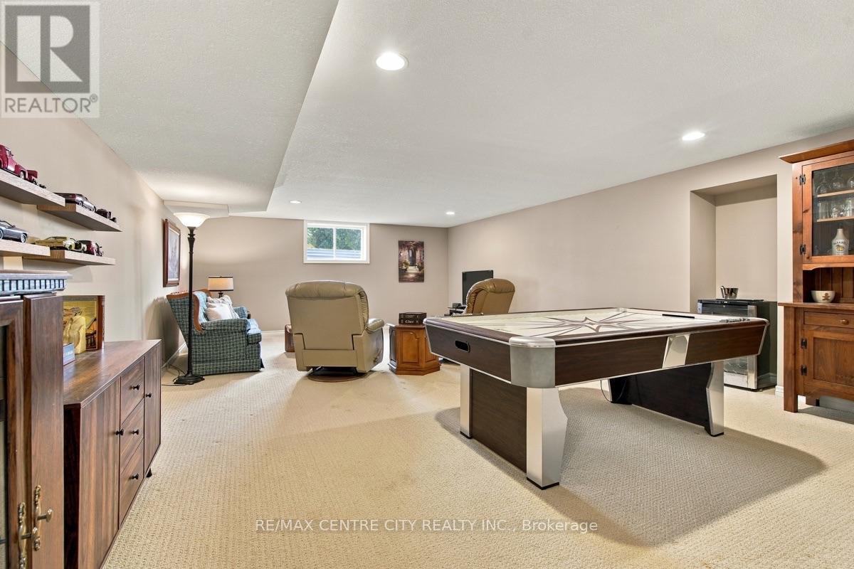 68 WILLOW RIDGE ROAD - 29