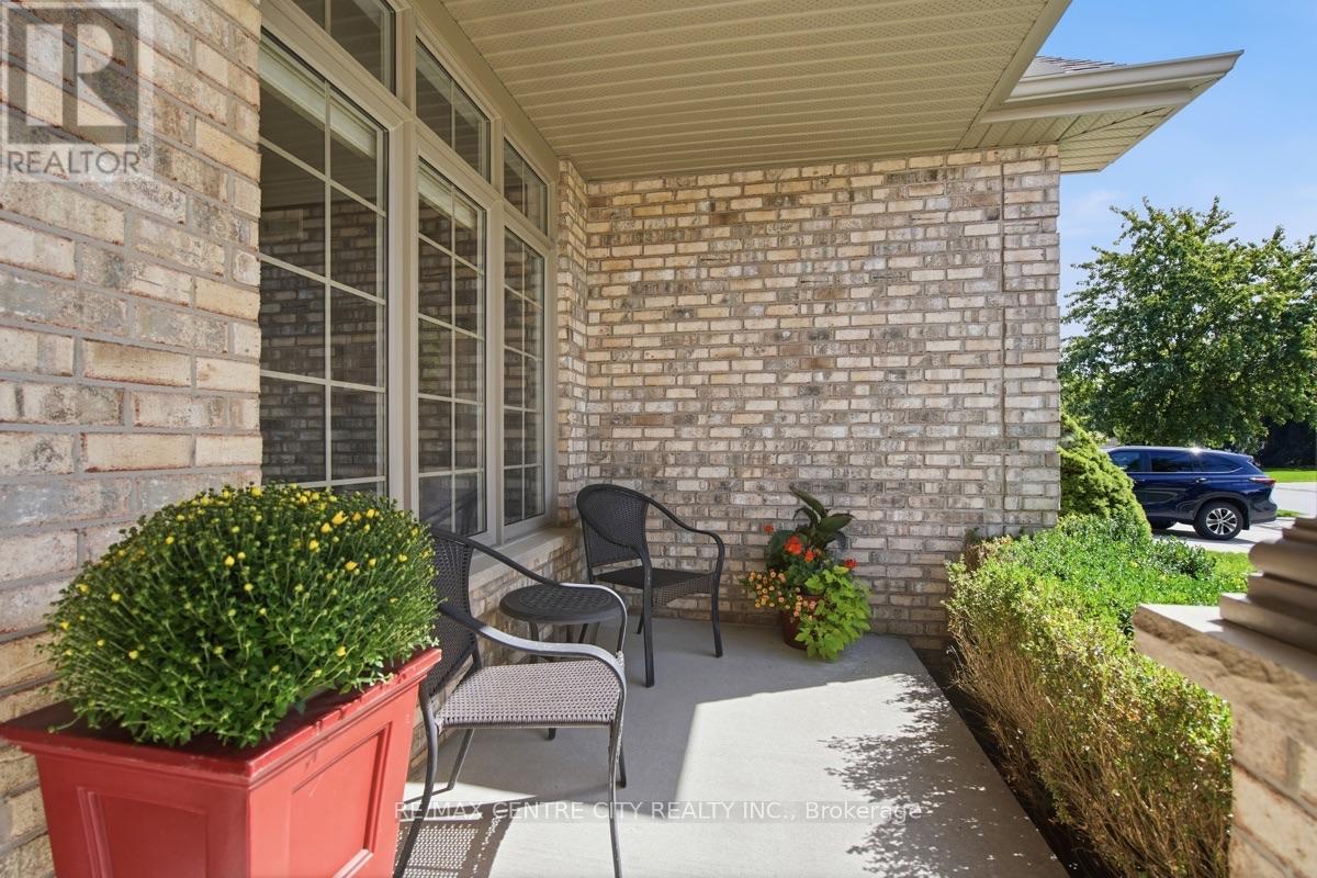 68 WILLOW RIDGE ROAD - 4