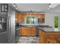 23706 Gray Line, West Elgin, ON N0L2C0 Photo 14