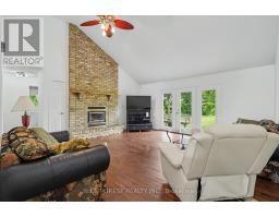 23706 Gray Line, West Elgin, ON N0L2C0 Photo 16