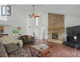 23706 Gray Line, West Elgin, ON N0L2C0 Photo 18